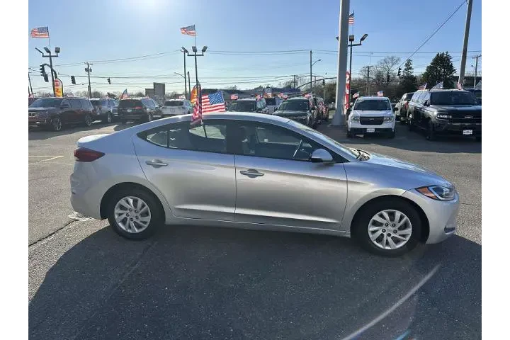 $13553 : Hyundai ELANTRA 2018 SE 4dr image 5