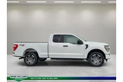 $37295 : Ford F-150 2023 4x4 XL 4dr S thumbnail