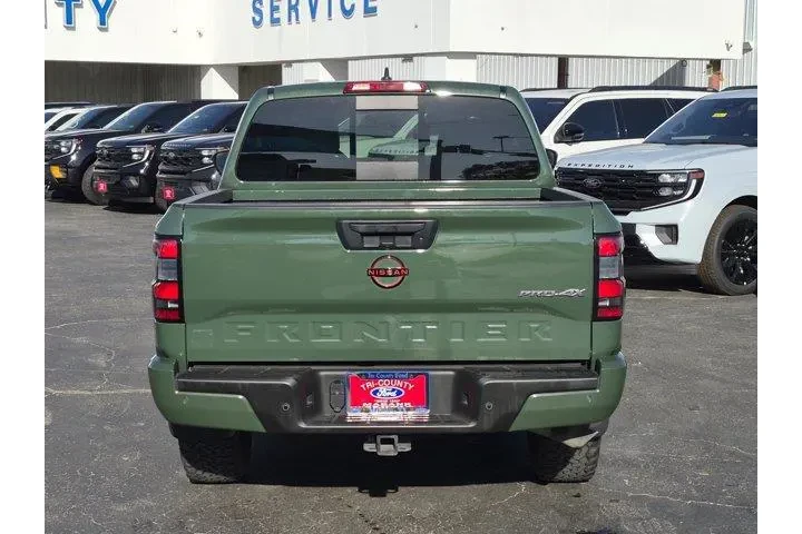 Nissan Frontier 2023 4x4 PRO image 5