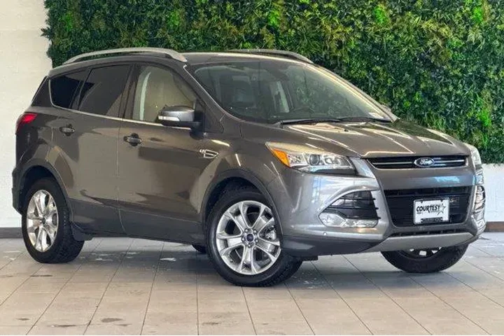 $9885 : Ford Escape 2014 AWD Titaniu image 2