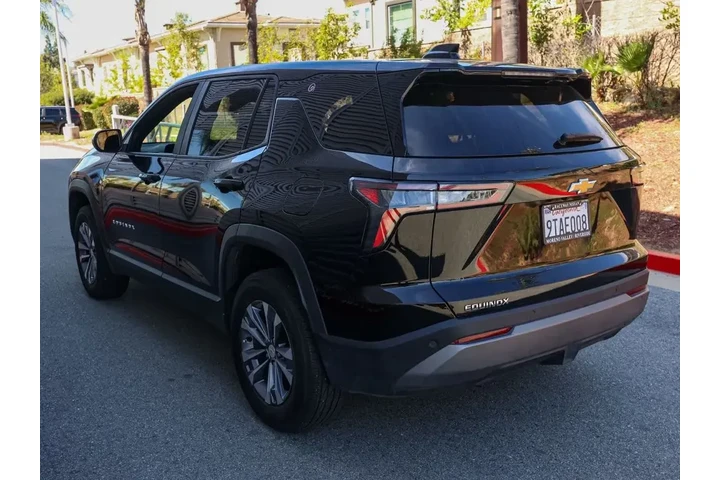 $23471 : Chevrolet Equinox 2025 LT 4d image 6