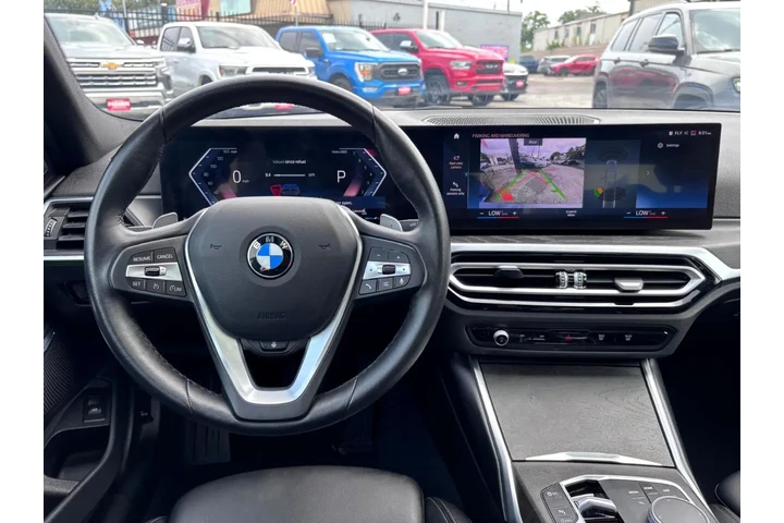 2024 BMW 3 Series 330i Sedan image 8