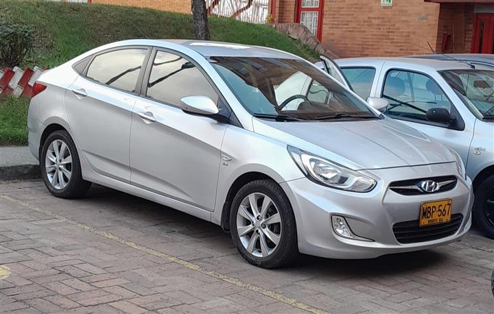 HYUNDAI I25 2012., 1600 CC. image 1