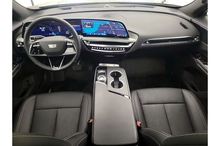 $37998 : Cadillac LYRIQ 2025 AWD Spor image 9