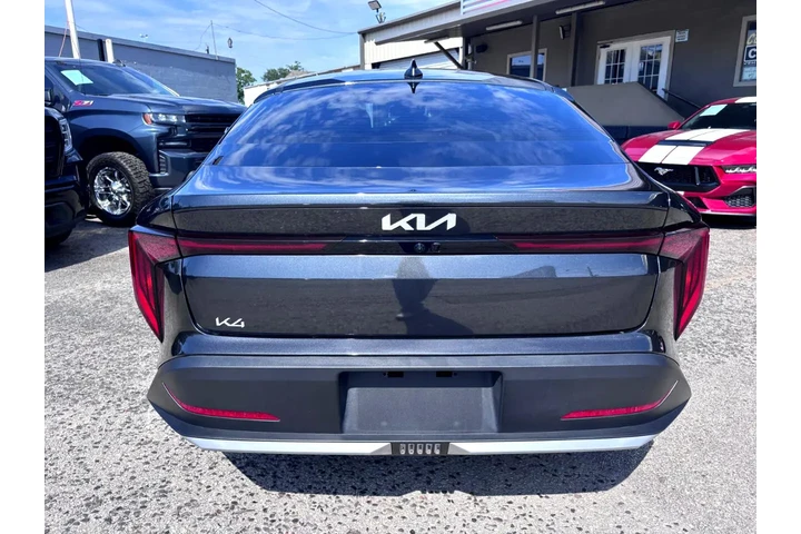 2025 K4 LXS image 4