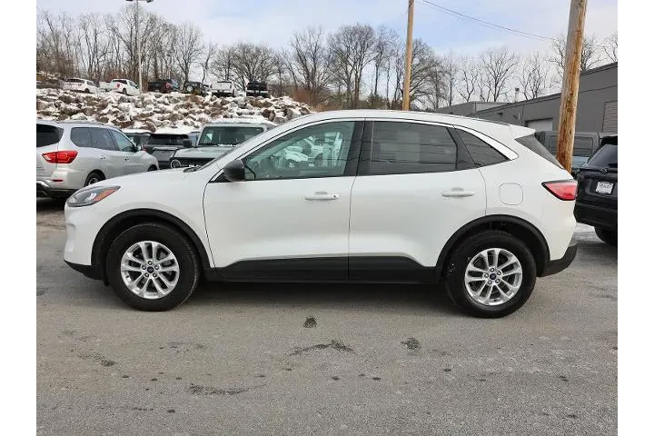 $19297 : Ford Escape 2022 AWD SE 4dr image 4