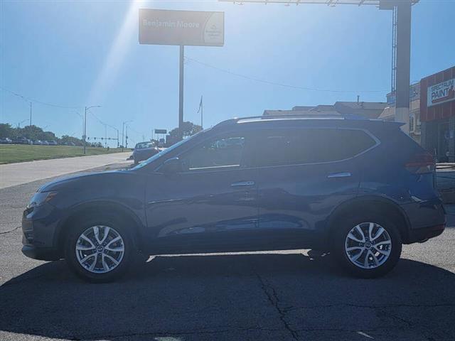 $11490 : 2017 Rogue SV image 5