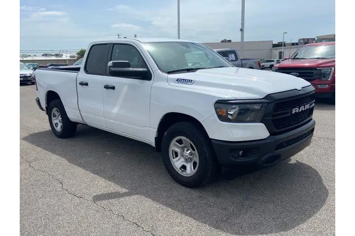 $27452 : Ram 1500 2023 4x2 Tradesman image 2