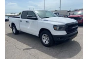 $27452 : Ram 1500 2023 4x2 Tradesman thumbnail