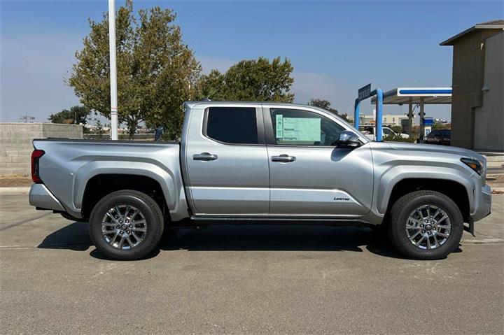 $55058 : New 2024 Tacoma Limited Doubl image 3