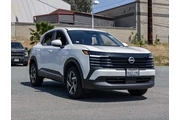 $22016 : Nissan Kicks 2025 SV 4dr Cro thumbnail