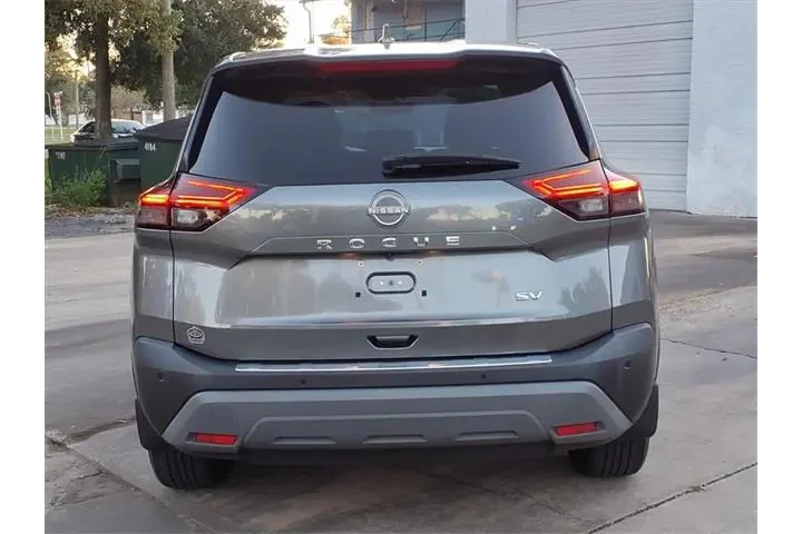 $22500 : Nissan Rogue 2023 SV 4dr Cro image 6