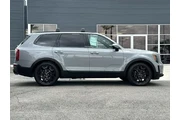 $29335 : Kia Telluride 2022 AWD SX 4d thumbnail