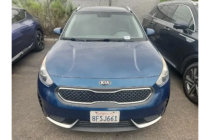 $8631 : Kia Niro 2019 FE 4dr Crossov image 2