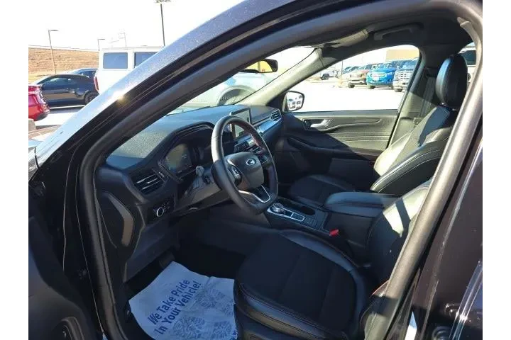 $26000 : Ford Escape 2025 AWD ST-Line image 10