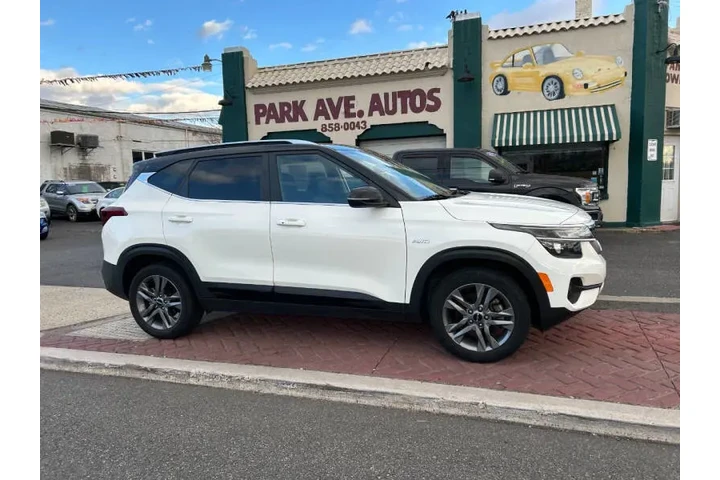 $16995 : 2022 Seltos S image 3