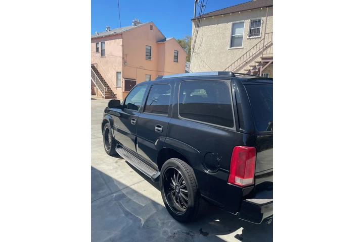 $4900 : 2003 Cadillac Escalade image 2