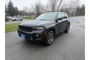 $31999 : 2023 Grand Cherokee Trailhawk thumbnail