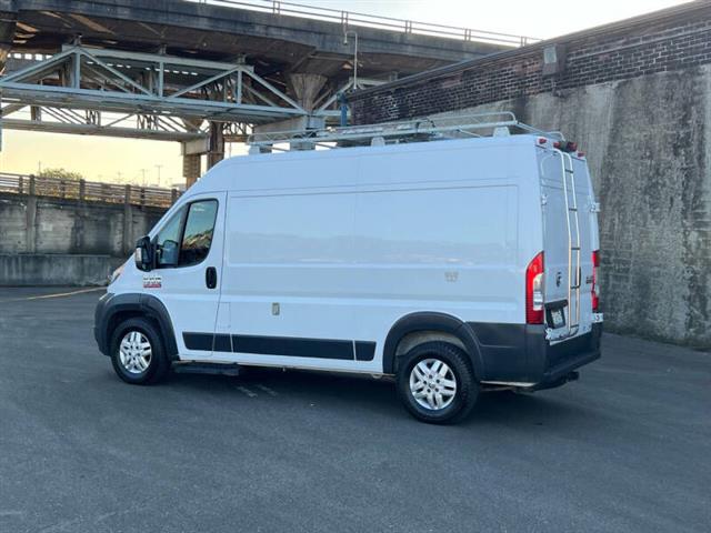 2014 RAM ProMaster 1500 136 WB image 5