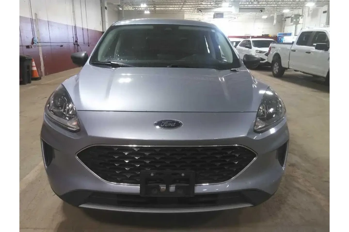 $19489 : Ford Escape 2022 AWD SE 4dr image 3