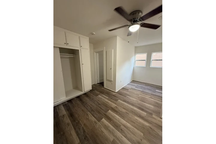 $1100 : Apt. en renta en Huntington image 4