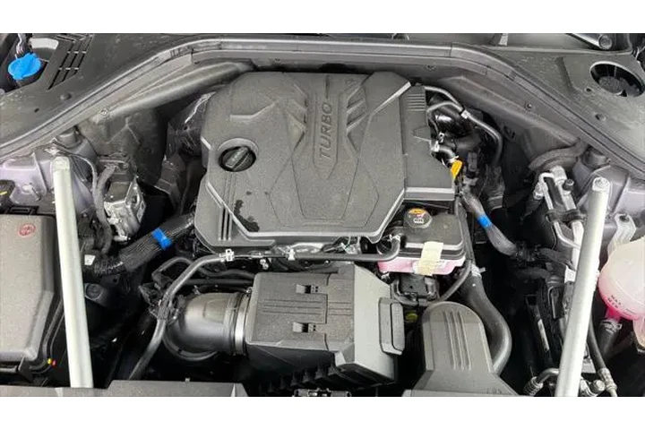 $60 : Genesis GV70 2026 AWD 2.5T S image 8