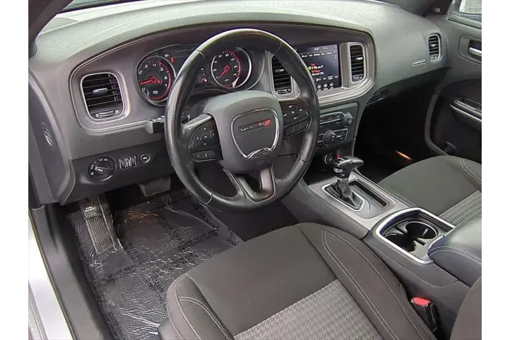 $19764 : Dodge Charger 2023 SXT 4dr S image 10