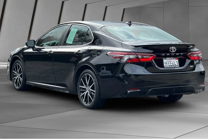 $26900 : Toyota Camry 2023 SE 4dr Sed image 10