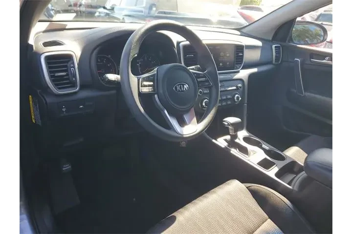 $15990 : Kia Sportage 2022 LX 4dr SUV image 9