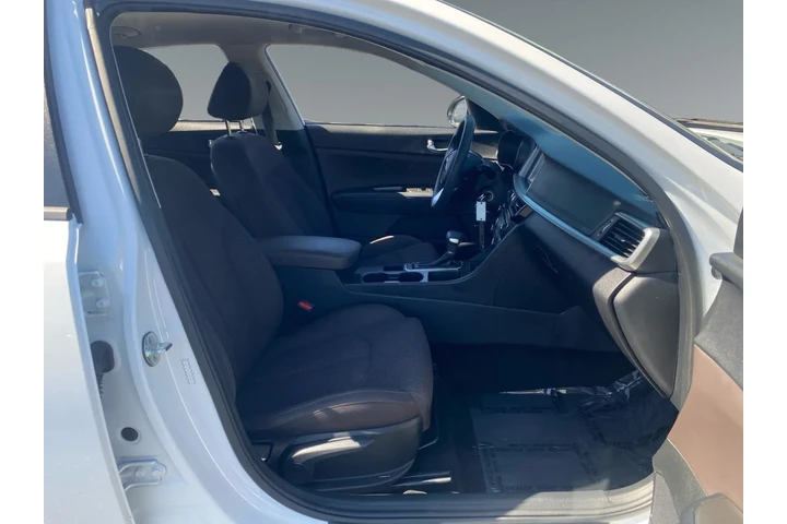 $22910 : Kia Optima 2019 image 9
