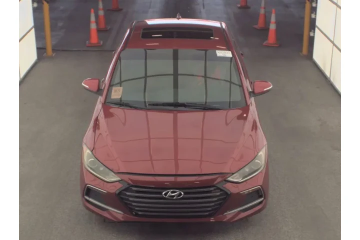 $4950 : 🚘 Hyundai Elantra Sport 2019 image 7