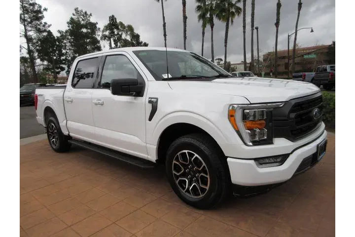 $38345 : Ford F-150 2023 4x2 XLT 4dr image 6