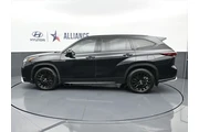 $37488 : Toyota Highlander 2024 XSE 4 thumbnail