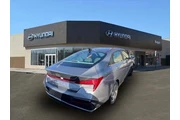 $18998 : Hyundai ELANTRA 2024 SEL 4dr thumbnail