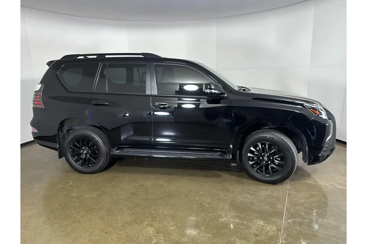 $55299 : 2023 GX 460 image 9