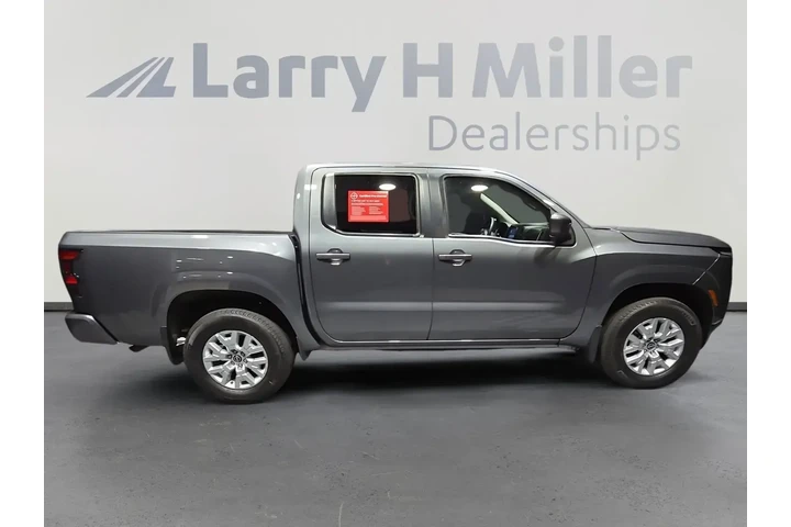 Nissan Frontier 2023 4x4 S 4 image 6