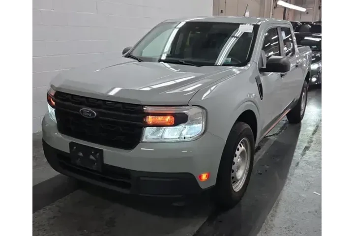 $25950 : Ford Maverick 2022 AWD XL 4d image 3