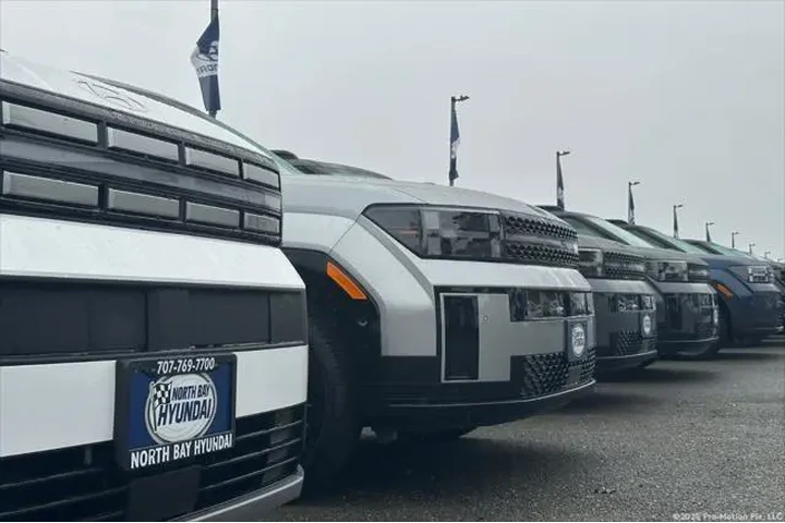 $36990 : Chevrolet Silverado 1500 202 image 10