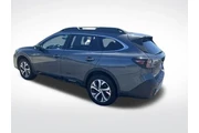 $21750 : Subaru Outback 2021 AWD Limi thumbnail