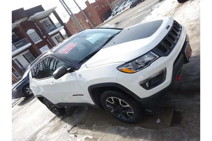 $10900 : 2019 Compass Trailhawk 4x4 image 3