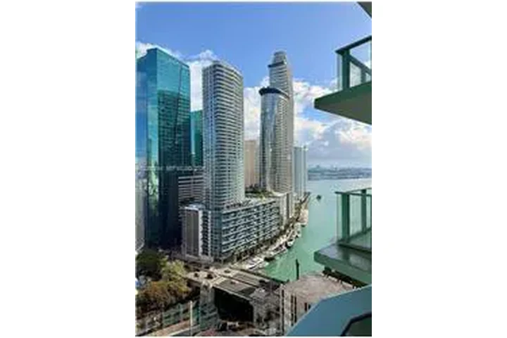 $6300 : Rental property with 1 bedro image 7