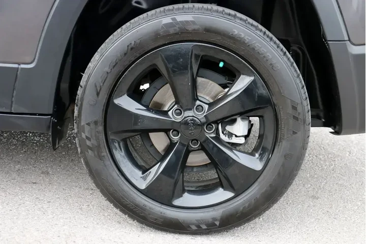 $15990 : Jeep Cherokee 2021 Latitude image 8