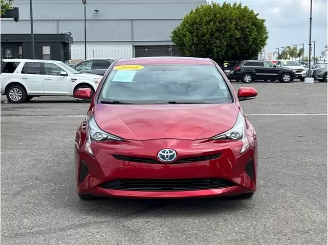 2016 Toyota Prius Two image 4