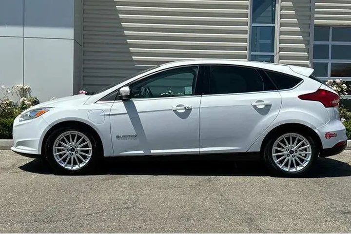 $7575 : Ford Focus 2017 Electric 4dr image 7