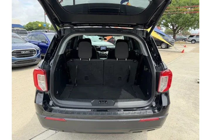 $32748 : Ford Explorer 2024 XLT 4dr S image 8