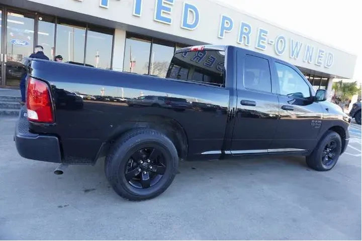 $24988 : Ram 1500 Classic 2022 4x2 Tr image 6