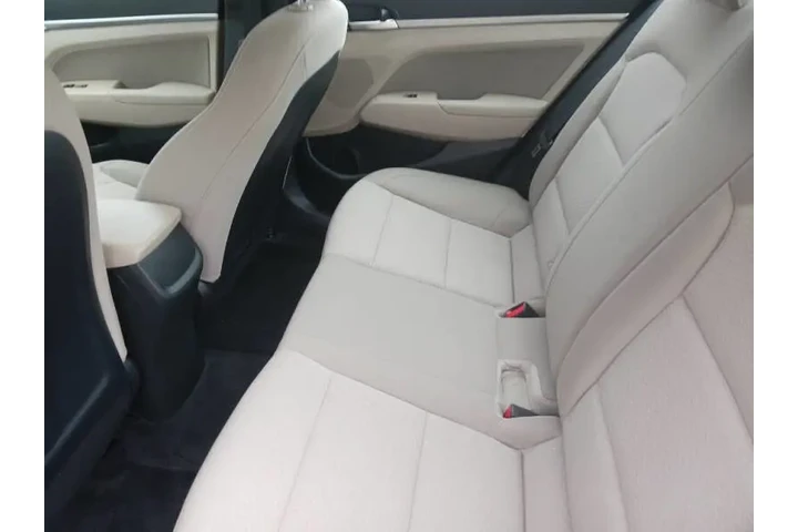 $11800 : 2020 Elantra SEL image 5