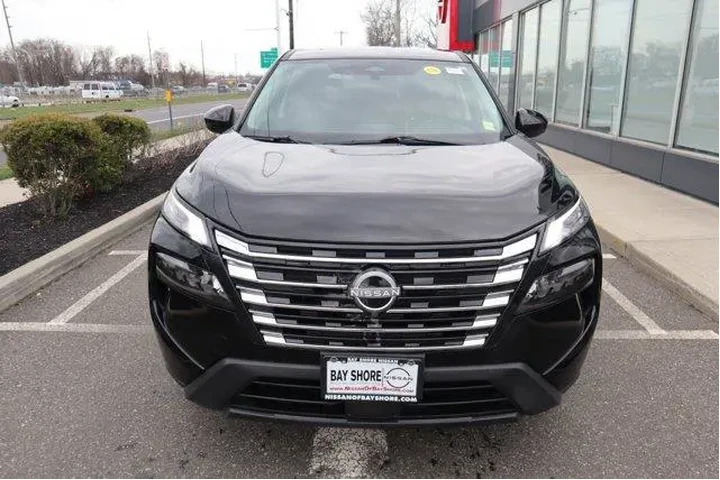 $22281 : Nissan Rogue 2025 AWD SV 4dr image 4