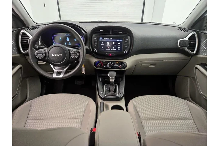 $19998 : Kia Soul 2025 LX 4dr Crossov image 9