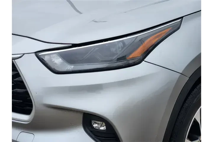 $31499 : Toyota Highlander 2023 L 4dr image 9